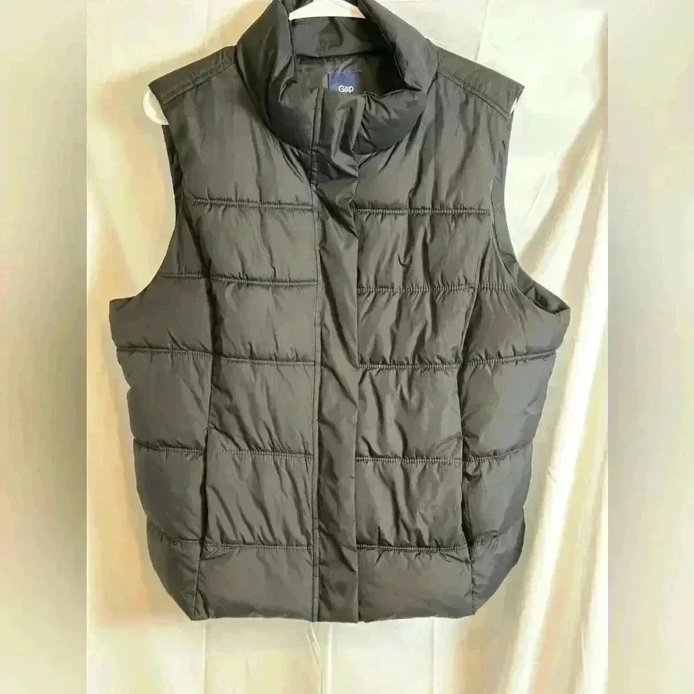 Gap Black Ski Vest with elastic Waist (Size XL)